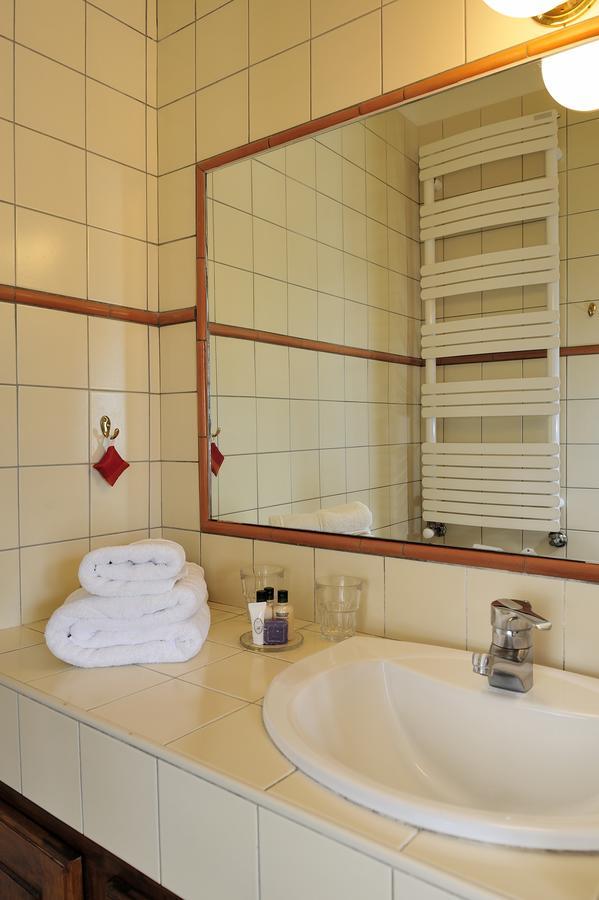 Charembeau Hotel Форкалкер Екстериор снимка